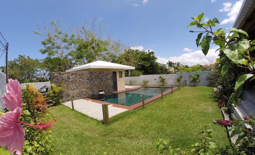 Villa Des Frangipanes La Gaulette Extérieur photo